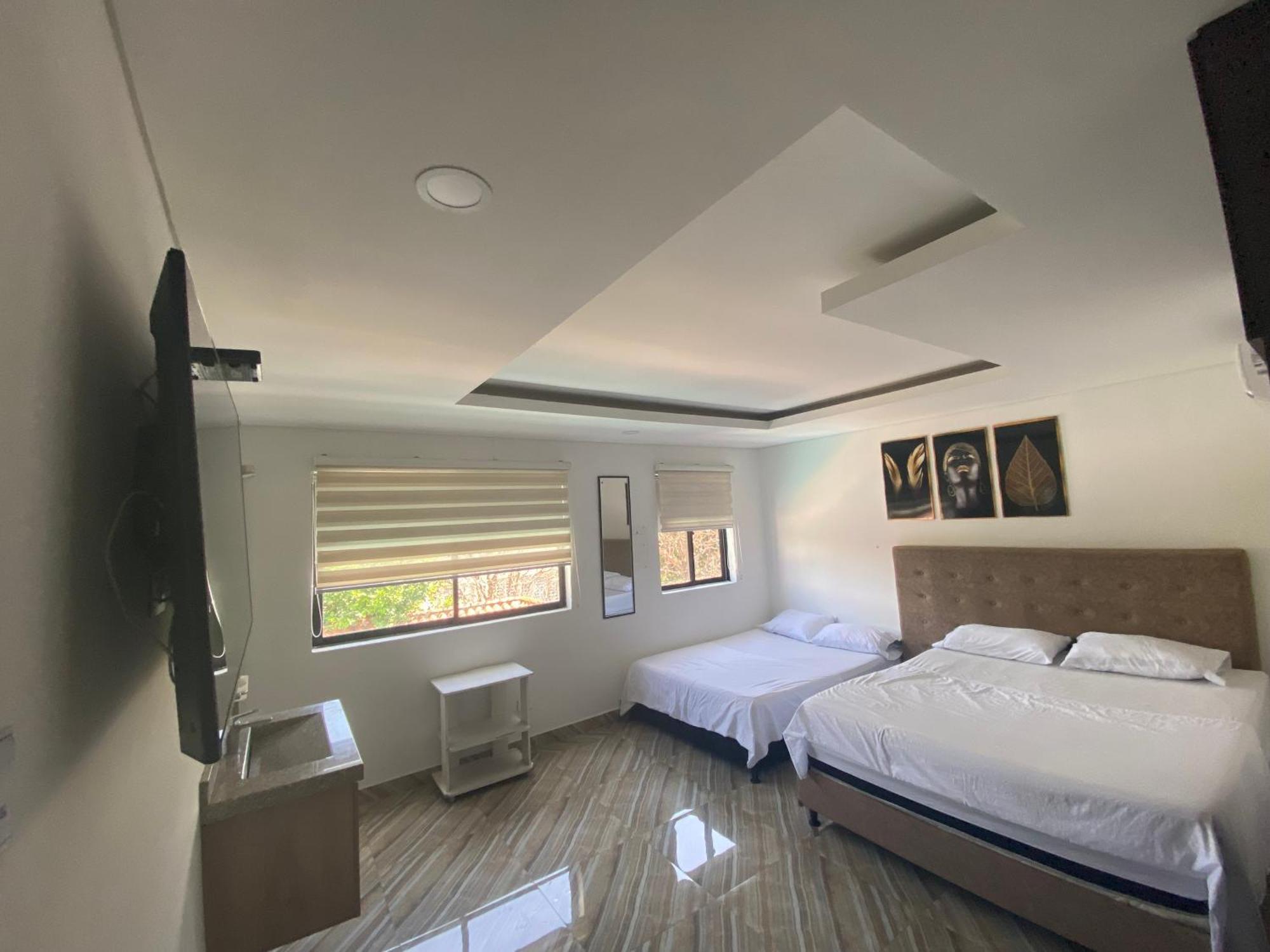 Hotel Deluxe Oasis De La Colina 히라르도트 외부 사진